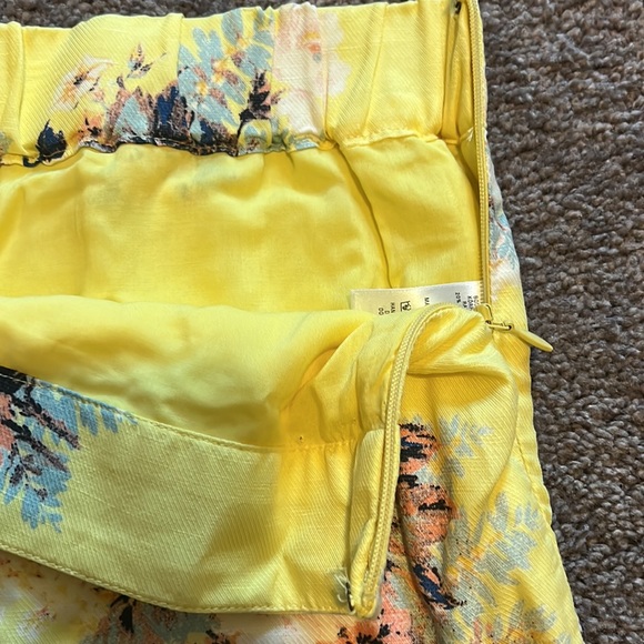 Anthropologie Feather Bone size 6 yellow floral pants Talese - Picture 11 of 12